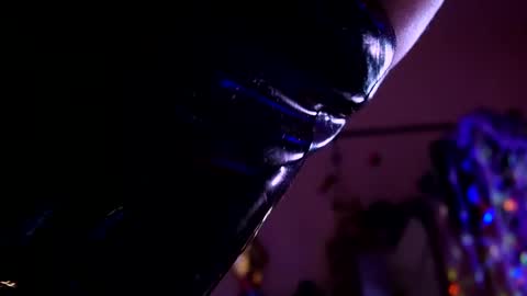 Snapshot of witch_fiona chatting on 05-14-26, 08:04 Goddess of two strapons - Mr. long Don Mr. Pinky online show from 05-14-26, 08:04