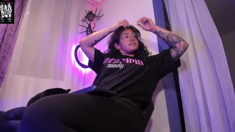     Luna Violeta  A r t i s t  online show from 12-27-24, 12:07