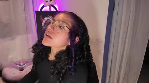     Luna Violeta  A r t i s t  online show from 02-13-25, 11:58