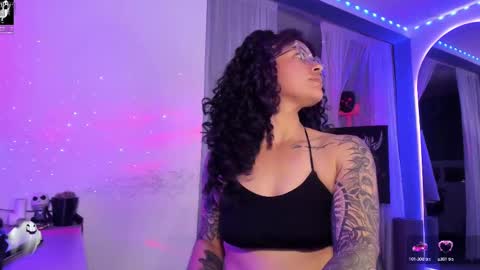     Luna Violeta  A r t i s t  online show from 03-04-25, 01:55