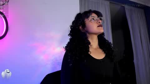     Luna Violeta  A r t i s t  online show from 03-10-25, 11:38