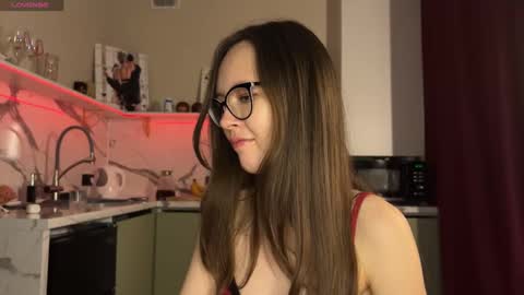 Isobelle online show from 02-12-25, 02:54