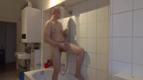 Snapshot of wizzman2442 chatting on 02-24-25, 06:49 wizzman2442 online show from 02-24-25, 06:49