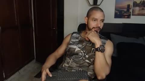 Magnus Dark independent model online show from 01-08-25, 03:19