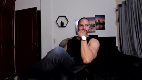 Magnus Dark independent model online show from 09-24-25, 03:21