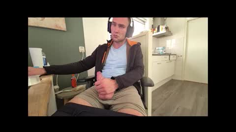 wnhz27 online show from 09-10-25, 01:55