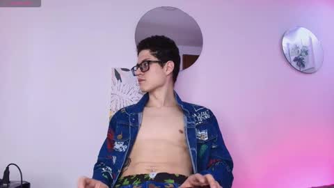  W O L F  online show from 03-23-26, 01:48