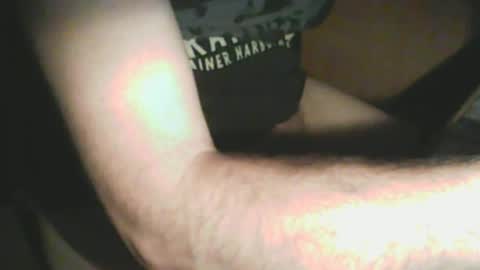 wolfie_2910 online show from 06-19-26, 05:39
