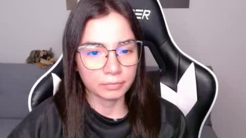 Alex online show from 04-17-26, 01:41