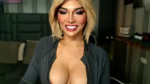 Julia online show from 12-21-25, 09:16