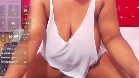 Snapshot of wonderfuldiana chatting on 07-11-26, 08:44 online show from 07-11-26, 08:44