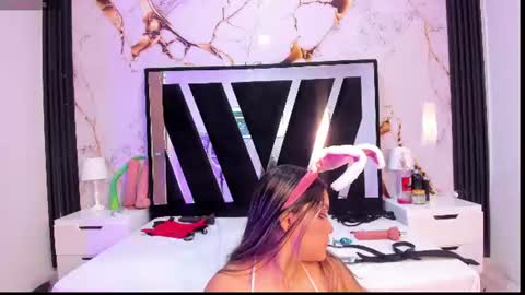 Snapshot of wonderkloe_ chatting on 07-18-26, 08:12 wonderkloe_ online show from 07-18-26, 08:12