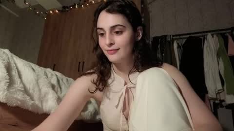 Snapshot of wonderland_stia chatting on 01-13-26, 02:22 Stia online show from 01-13-26, 02:22