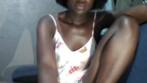 Snapshot of wonders0786 chatting on 01-18-25, 11:22 Your black bunny online show from 01-18-25, 11:22