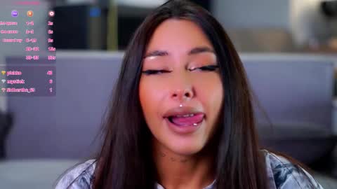 Snapshot of wonthityouback chatting on 02-15-26, 01:20 Maria online show from 02-15-26, 01:20