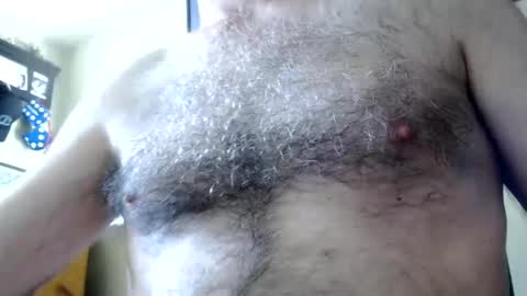 Snapshot of woodiesays chatting on 09-27-25, 04:01 WoodieSays online show from 09-27-25, 04:01