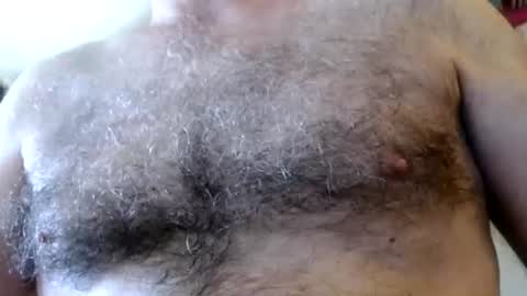 Snapshot of woodiesays chatting on 10-22-25, 04:29 WoodieSays online show from 10-22-25, 04:29