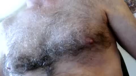 Snapshot of woodiesays chatting on 10-23-25, 09:46 WoodieSays online show from 10-23-25, 09:46