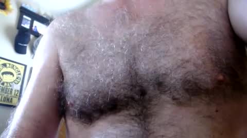 Snapshot of woodiesays chatting on 11-11-25, 04:51 WoodieSays online show from 11-11-25, 04:51