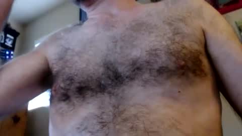 Snapshot of woodiesays chatting on 11-14-25, 05:33 WoodieSays online show from 11-14-25, 05:33