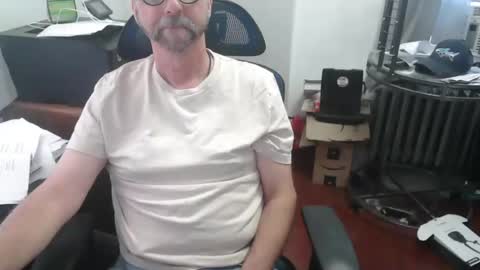 woodworker6473 online show from 10-06-25, 12:24