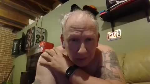 Snapshot of woody0732 chatting on 01-14-25, 04:36 woody0732 online show from 01-14-25, 04:36