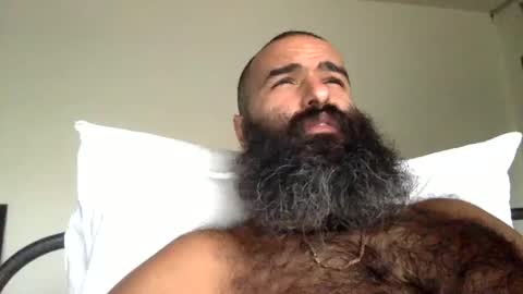 woof_wolf37 online show from 10-14-25, 03:57