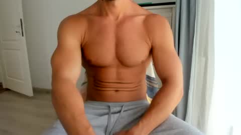 Snapshot of woolfiie chatting on 06-21-26, 07:11 Wolfie online show from 06-21-26, 07:11