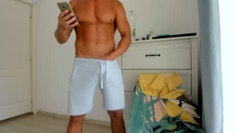 Snapshot of woolfiie chatting on 06-29-26, 10:37 Wolfie online show from 06-29-26, 10:37