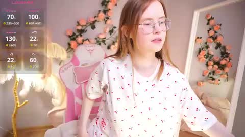woooobble online show from 06-18-26, 01:59