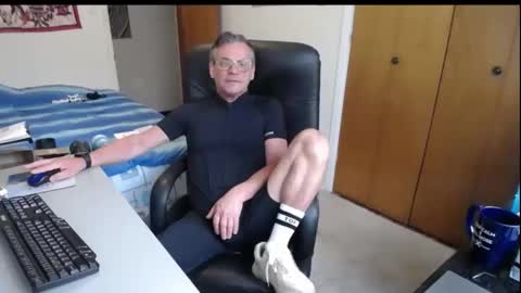 Large one  online show from 12-21-25, 01:51