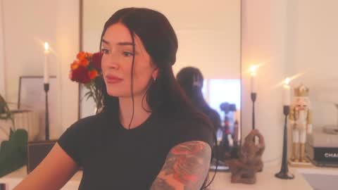 Snapshot of worshipbrielle chatting on 12-03-24, 12:02 Brielle online show from 12-03-24, 12:02