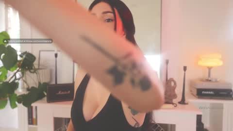 Snapshot of worshipbrielle chatting on 12-11-24, 09:55 Brielle online show from 12-11-24, 09:55