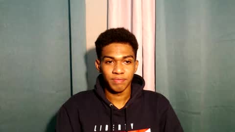 Snapshot of worshipmycockxxx chatting on 01-21-25, 12:29 Josh This is my new account now online show from 01-21-25, 12:29