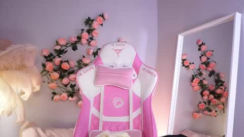 Snapshot of wow_angel chatting on 07-26-26, 05:59 wow_angel online show from 07-26-26, 05:59