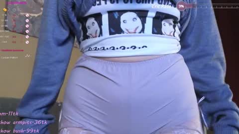 Snapshot of wow_luvng chatting on 02-07-25, 02:58 Rebecy online show from 02-07-25, 02:58