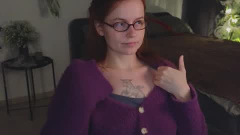 Snapshot of wow_luvng chatting on 10-26-25, 01:50 Rebecy online show from 10-26-25, 01:50