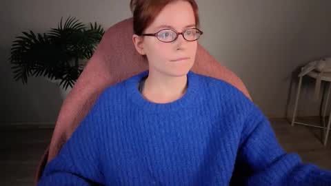 Snapshot of wow_luvng chatting on 11-22-25, 01:54 Rebecy online show from 11-22-25, 01:54