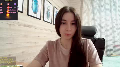 Snapshot of wow_porno_ chatting on 03-05-25, 02:34 Anna online show from 03-05-25, 02:34