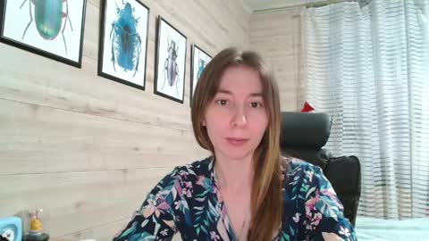 Snapshot of wow_porno_ chatting on 05-17-26, 02:46 Anna online show from 05-17-26, 02:46