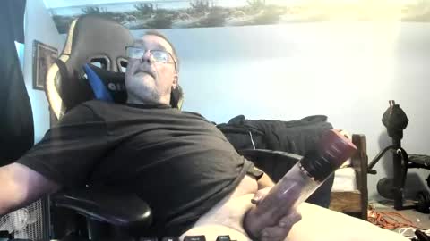 Snapshot of wowsers2022 chatting on 10-29-25, 06:42 wowsers2022 online show from 10-29-25, 06:42