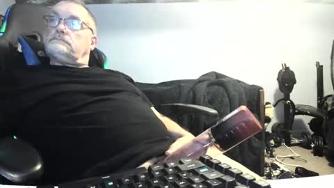 Snapshot of wowsers2022 chatting on 11-29-25, 01:03 wowsers2022 online show from 11-29-25, 01:03