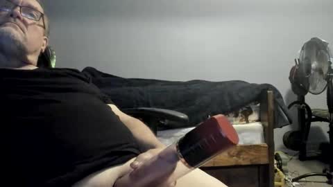 Snapshot of wowsers2022 chatting on 12-15-25, 08:07 wowsers2022 online show from 12-15-25, 08:07