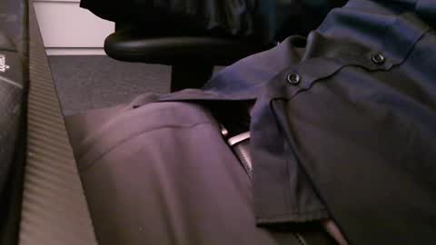 Snapshot of wrangleat0r chatting on 05-13-26, 11:33 wrangleat0r online show from 05-13-26, 11:33