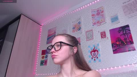 Bella online show from 05-11-26, 02:45