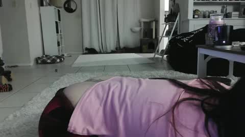 Snapshot of wrenleigh chatting on 12-23-24, 06:55 Crystal Lake online show from 12-23-24, 06:55