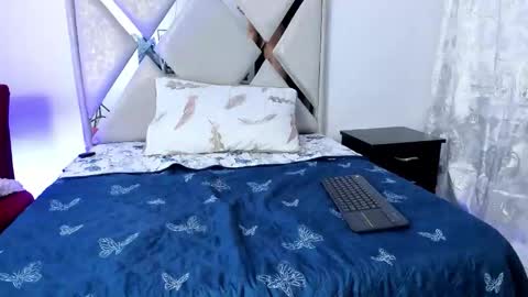 wyatt online show from 12-20-25, 03:19