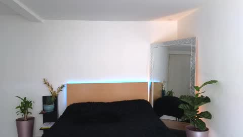 Snapshot of wyatt_rose chatting on 09-15-25, 07:36 wyatt online show from 09-15-25, 07:36