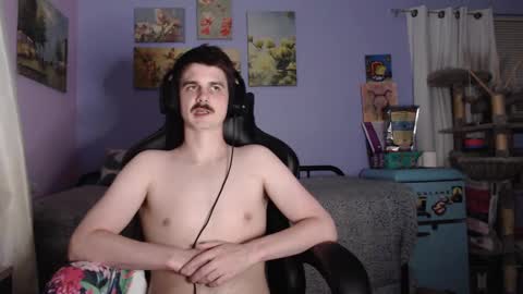 Snapshot of wyattfans_ chatting on 10-04-25, 05:27 Wyatt online show from 10-04-25, 05:27