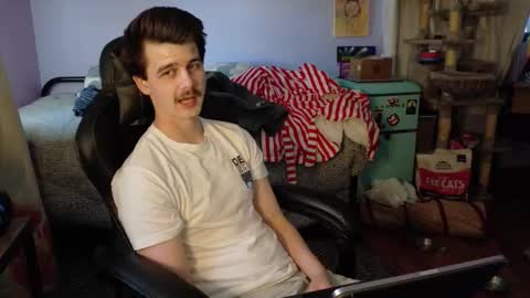 Snapshot of wyattfans_ chatting on 11-02-25, 07:16 Wyatt online show from 11-02-25, 07:16